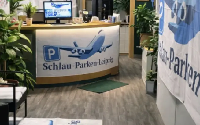 Außenparkplatz inkl. Shuttle - 5